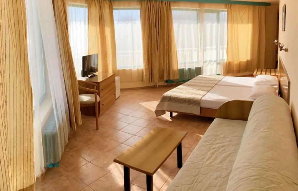 Hotel Arabella Beach アルベナ エクステリア 写真